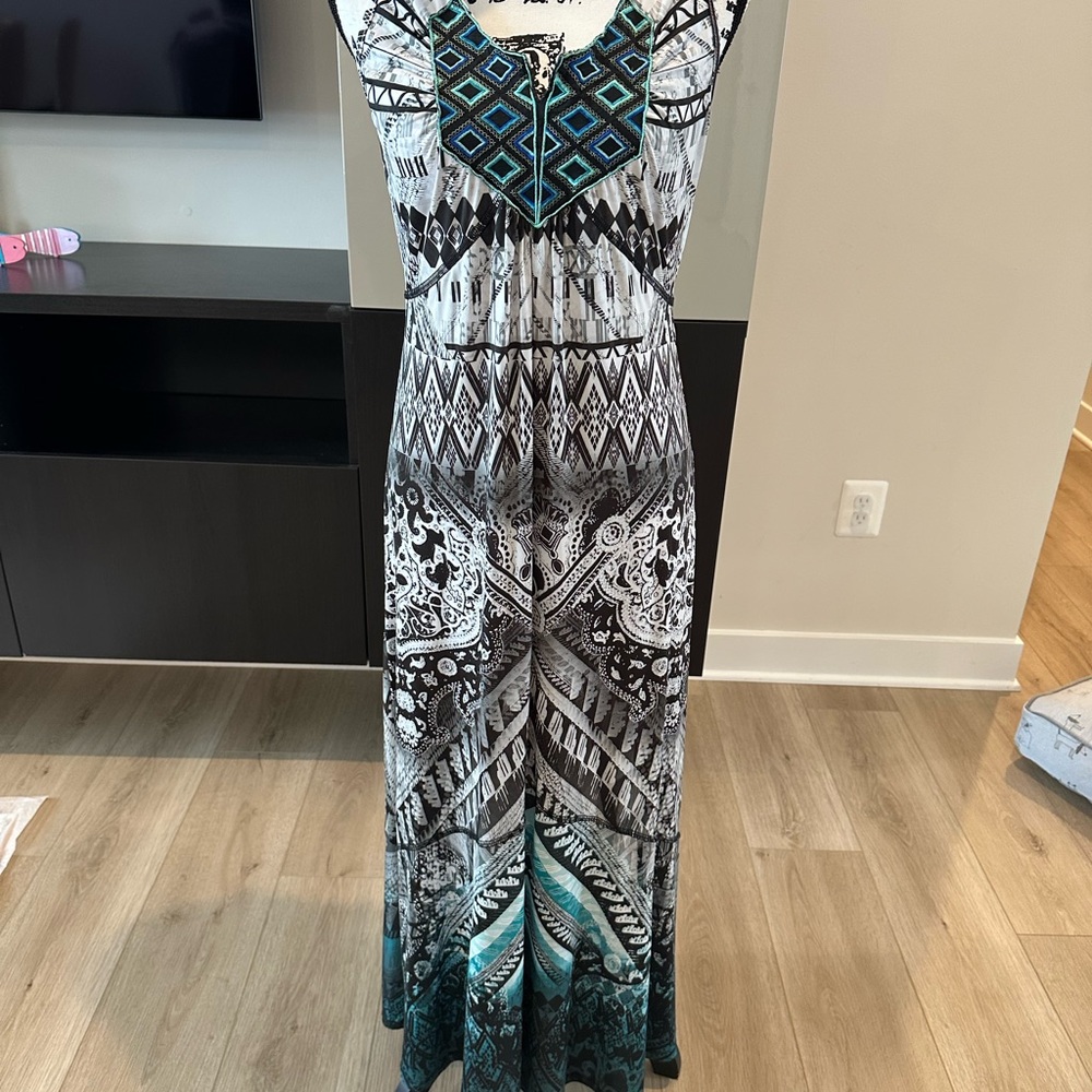 BOHO DRESS EMBROIDERED Geometric Patterned Dress with Blue Accents GORGEOUS